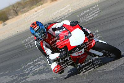 media/Mar-28-2022-Superbike Trackdays (Mon) [[b8603d0f67]]/Open Track Time/Turn 3 Inside/